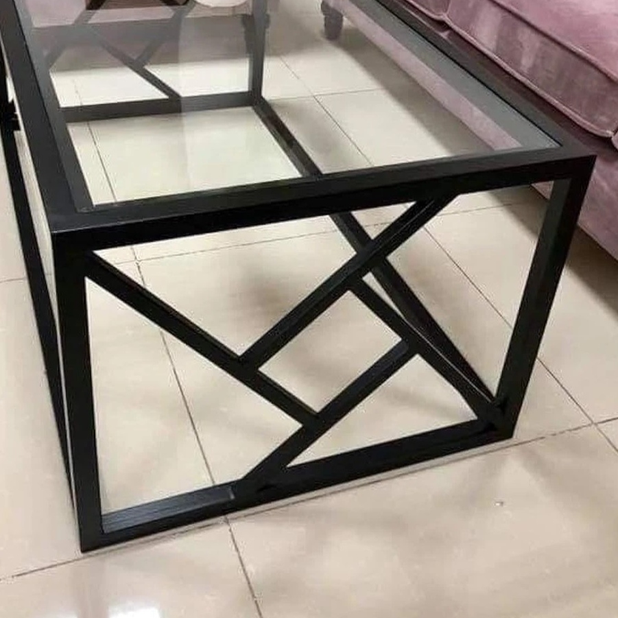 أثاث مهوي - طاولة قهوة زجاج بتصميم مميز