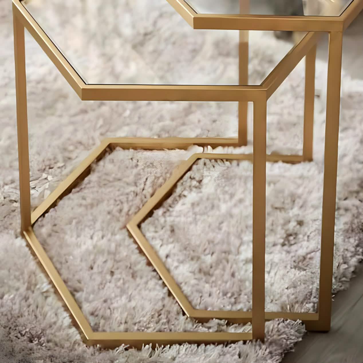 أثاث مهوي - طاولة جانبية زجاج بتصميم مودرن